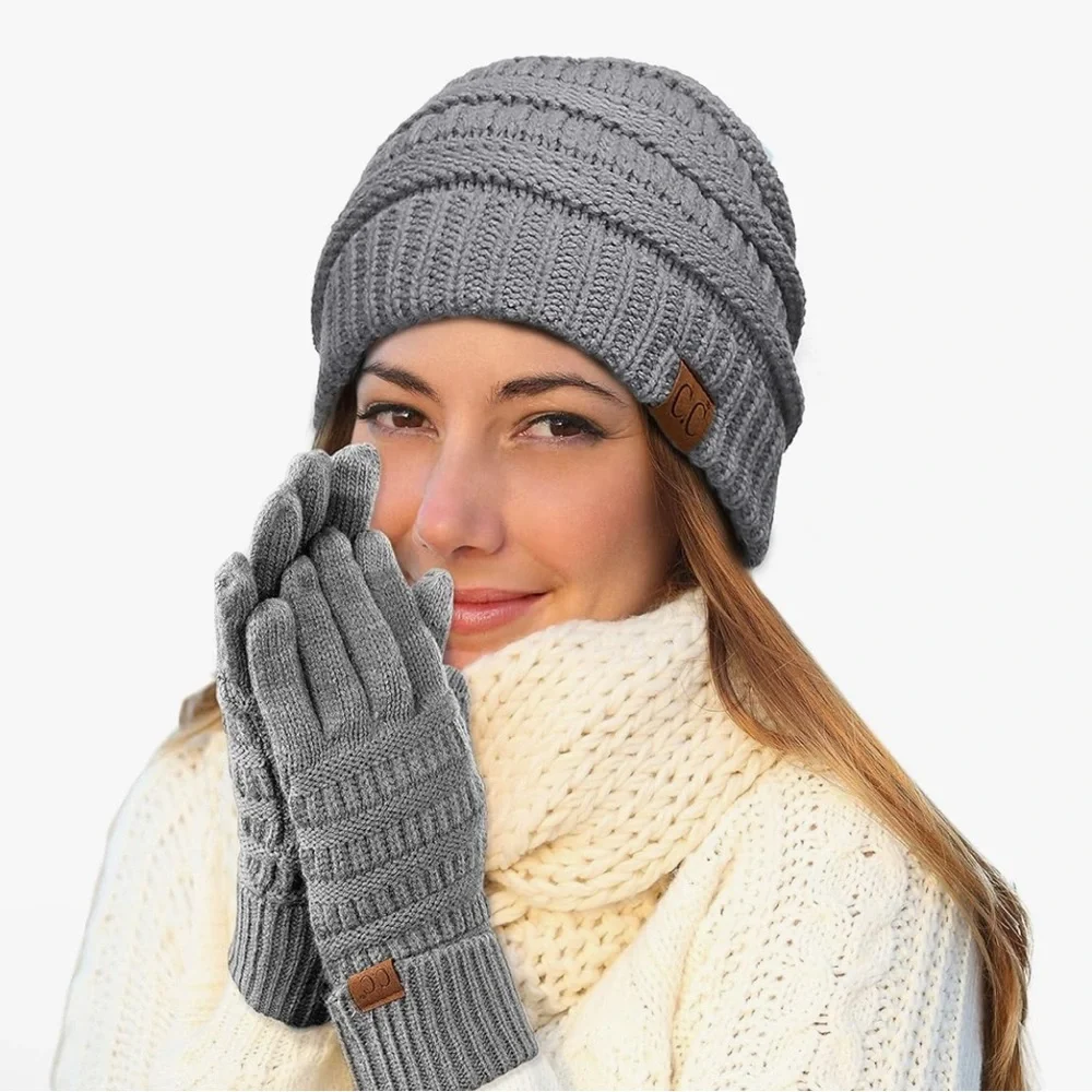 New C.C Light Gray Metallic Thread Smarttips Touchscreen Phone Compatible Gloves